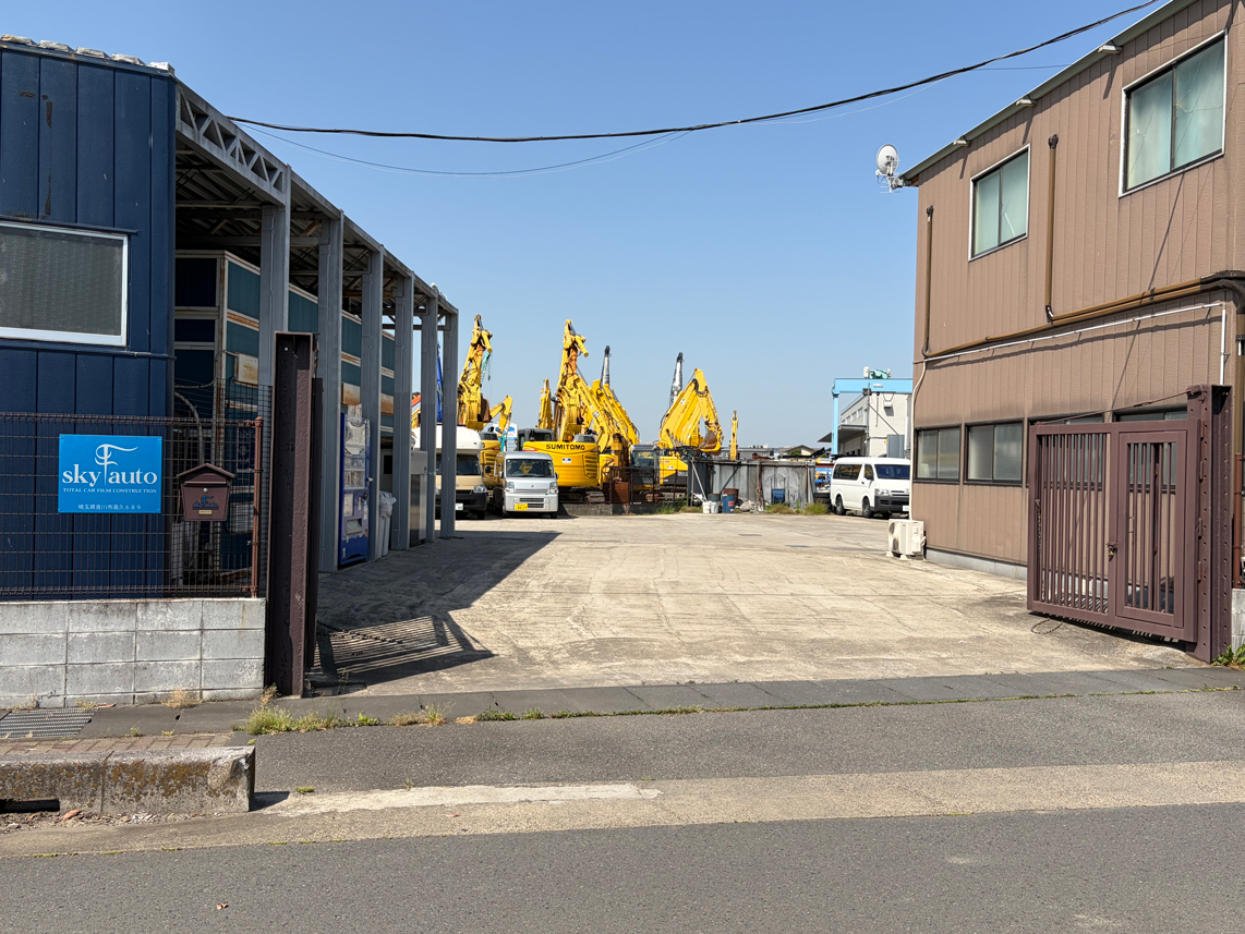 ③到着